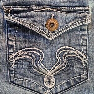 H2j Production Womens Blue Jeans Size 15/16 Mid Rise Destressed Denim Capri